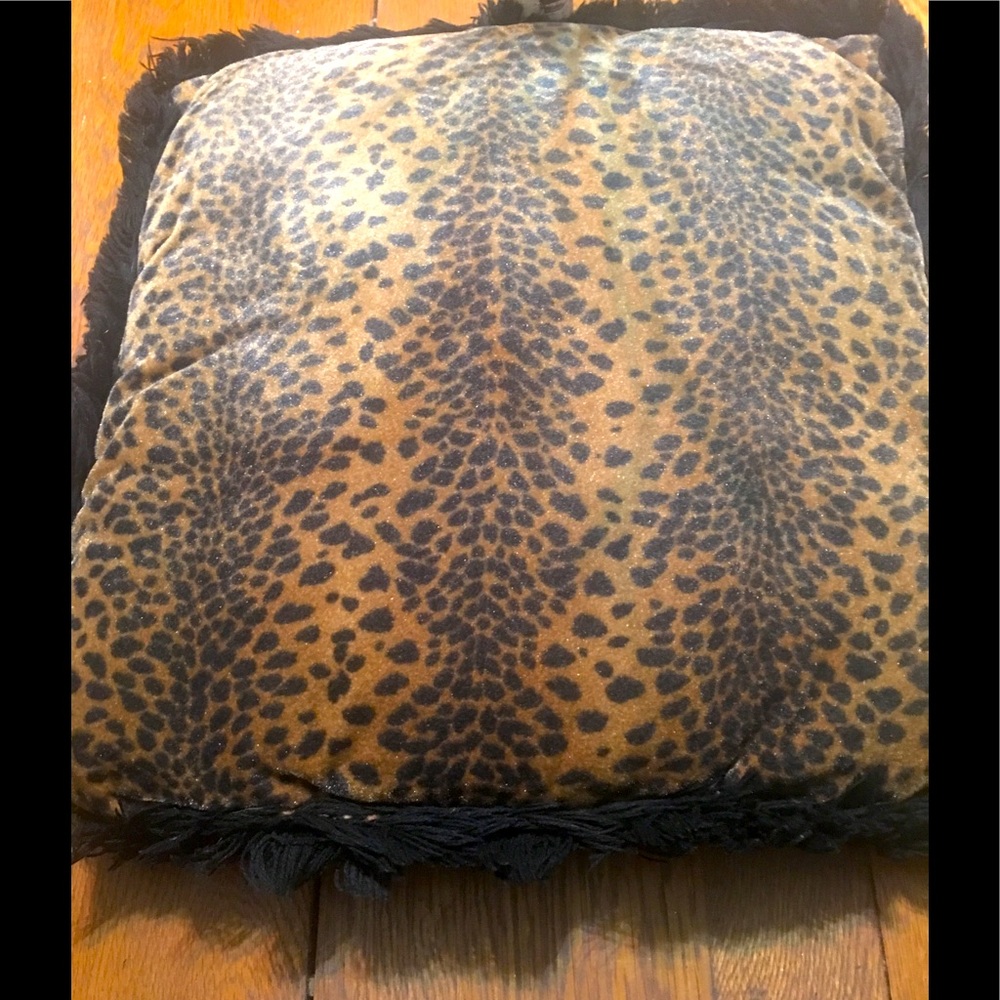 Pillow-Closet clear out!